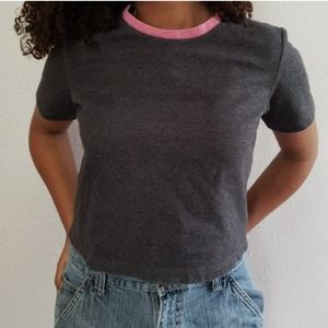 Crew neck gray crop top